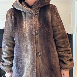 Ellen Tracy women’s faux fur mink coat